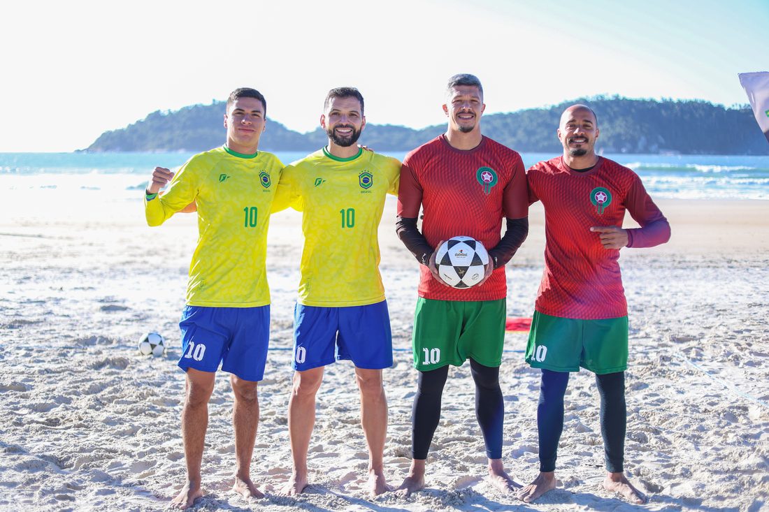 Footvolley on Desert