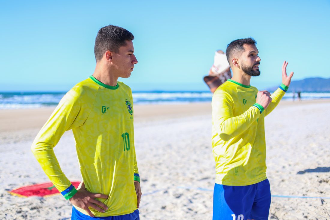 Footvolley on Desert